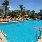 Sun فندق *
